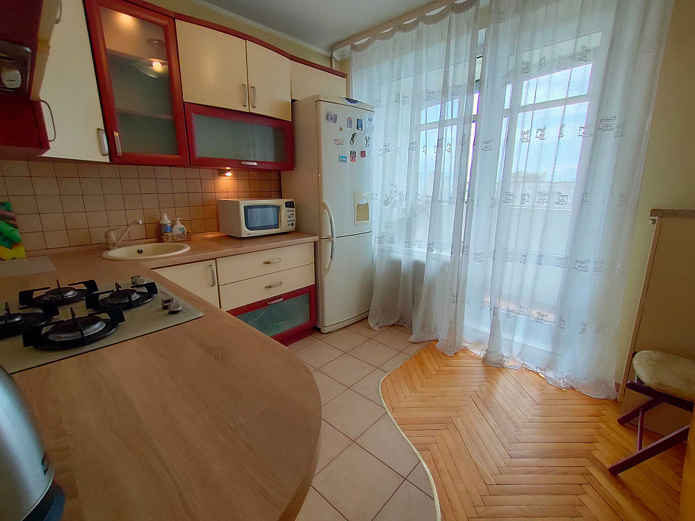 Метро Вокзальна, Політехнічний Інститут,Святошин, Колібріс ринок Киев - изображение 3