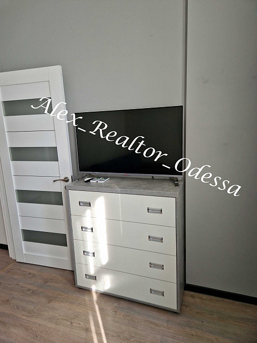 Сдам 1 комн. квартиру. Современный жк. 6 ст. фонтан. Приморский р-н. Одесса - изображение 3