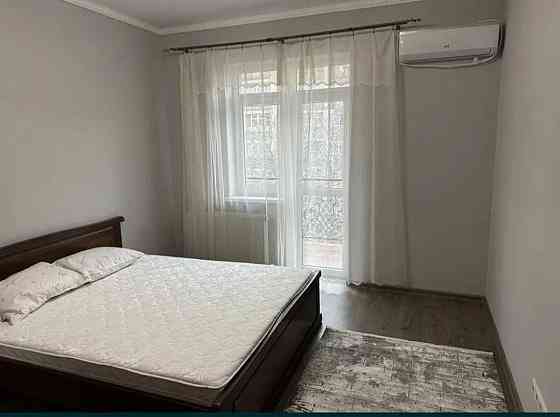 2 кімнатна біля Токіо Ужгород