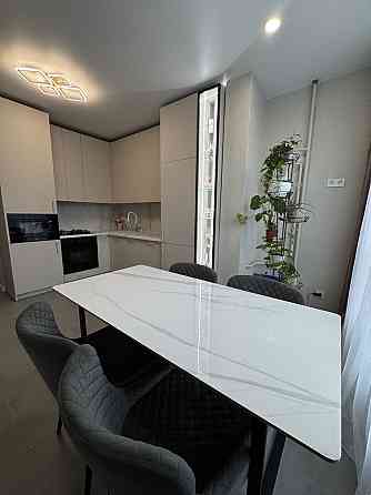 2кімнатна квартира з сучасним ремонтом, центральнйи парк Все лишається Ирпень