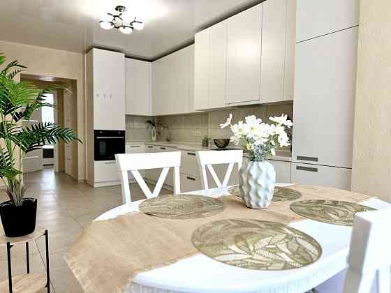 Затишна 3 кімнатна квартира з ремонтом в ЖК Іділіка за 97000$ Буча