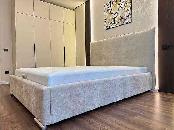 Велика однокімнатна з дорогим ремонтом, газ, низький поверх, ТОРГ!!! Ивано-Франковск