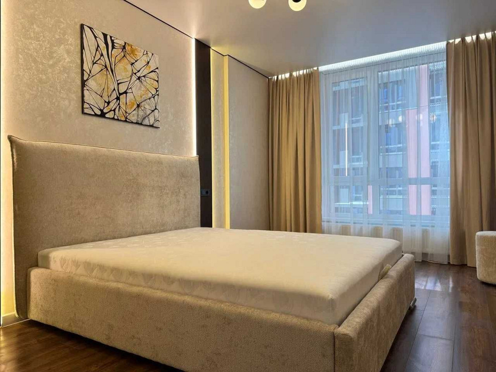 Велика однокімнатна з дорогим ремонтом, газ, низький поверх, ТОРГ!!! Ивано-Франковск - изображение 2