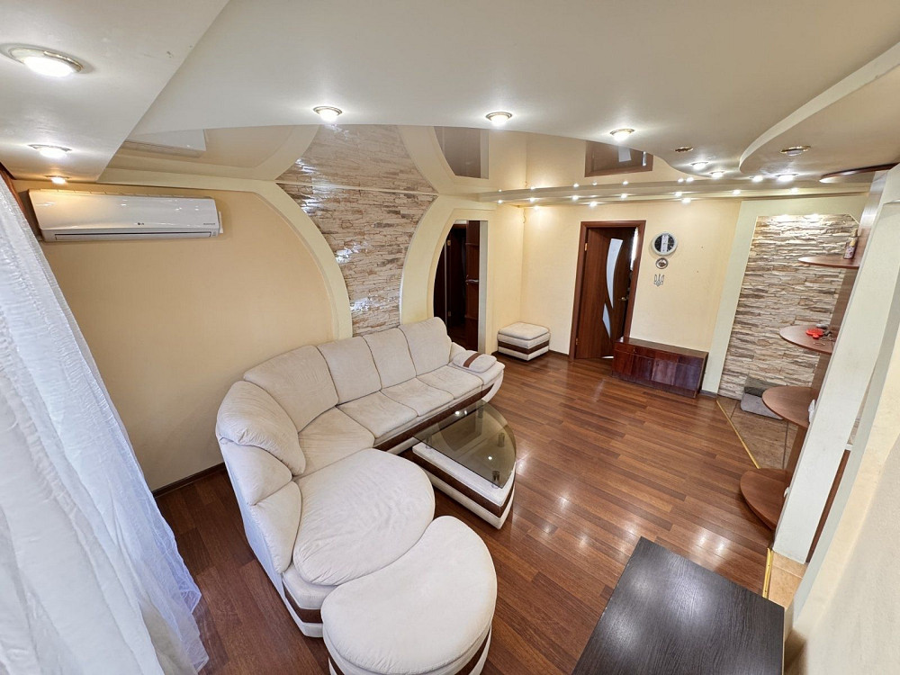 Продам 4-х кімнатну квартиру (перепланування) Кременчуг - изображение 2