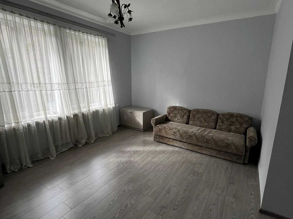 Сдам 2-к. квартира 80м² по ул. Виктора Мерзленка Днепр - изображение 1