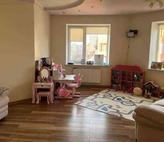 Пропонуємо хорошу 3х кімнатну квартиру з ремонтом! Хмельницкий