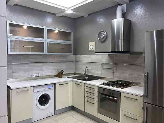 LS13 Здам  4х.кімнатну квартиру вул.Космічна  з  підземним паркінгом Харьков