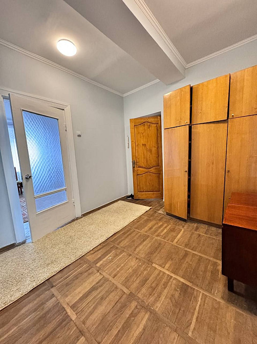 3 км по в.Франка поруч ліцею№5 Ивано-Франковск - изображение 6