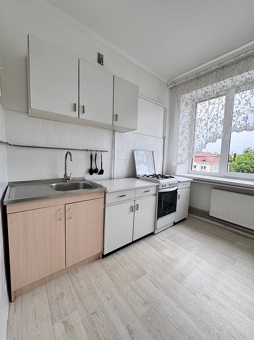 3 км по в.Франка поруч ліцею№5 Ивано-Франковск - изображение 1