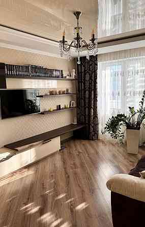 Пропонуємо вам Сучасну 3х кімнатну квартиру з хорошим ремонтом! Хмельницкий