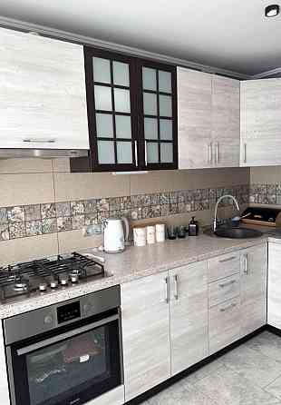 Пропонуємо вам Сучасну 3х кімнатну квартиру з хорошим ремонтом! Хмельницкий