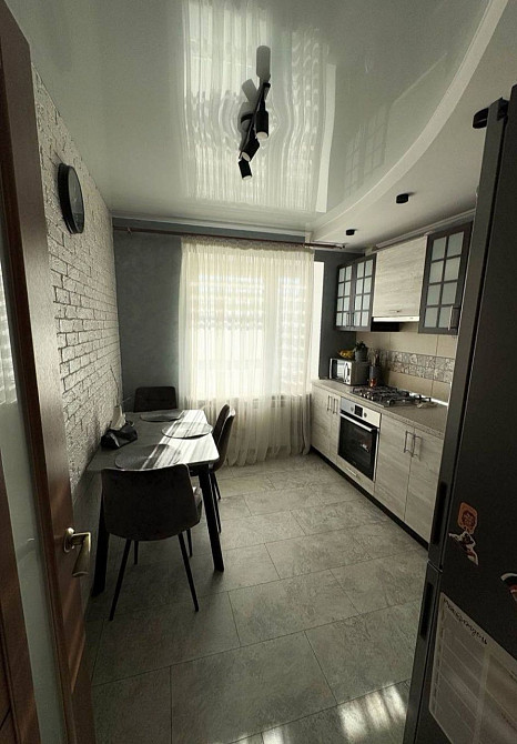 Пропонуємо вам Сучасну 3х кімнатну квартиру з хорошим ремонтом! Хмельницький - зображення 2