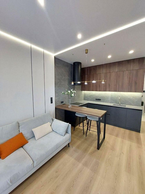 Здам квартиру в жк Варшавський Киев - изображение 1