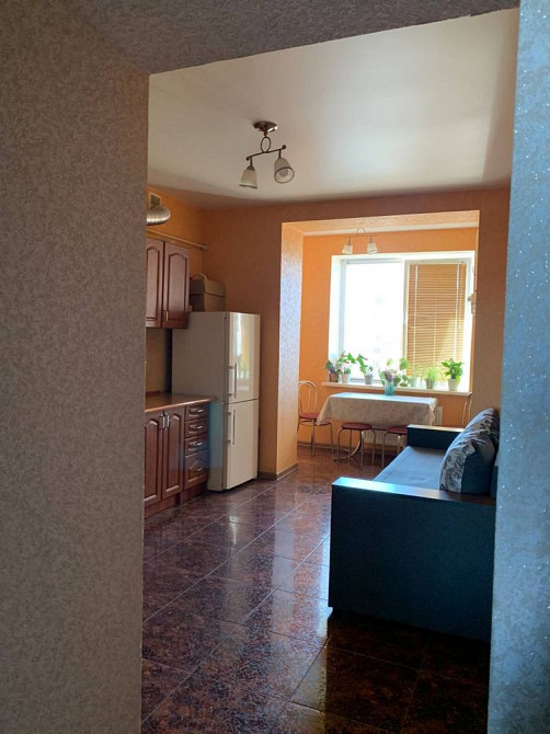 Довгострокова оренда 1 кімнатної квартири в районі Порт Сіті Луцк - изображение 1