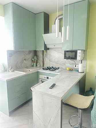 Сдам з свою  біля озера довгостроково на 3 місяца літа свою 1 кім. кв. Крихівці