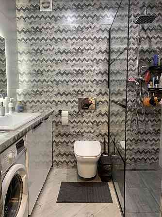 Сдам з свою  біля озера довгостроково на 3 місяца літа свою 1 кім. кв. Крихівці