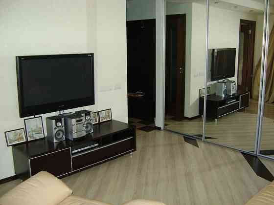 Оренда 3х кімн.кв., вул. Червоноармійська 45. (Велика Васильківська). Киев