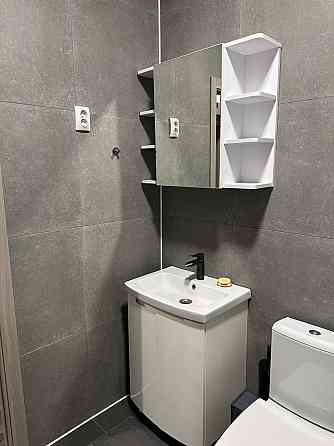 Квартира 65кв м Центр, Сталинка с индивидуальным отоплением Конотоп