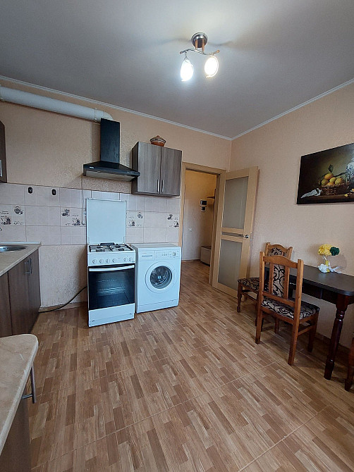 Продам ідеальну євро-2 кімн.з ремонтом, меблями і технікой на 7 лінії Ирпень - изображение 7