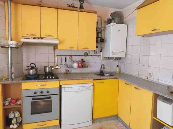 Продам 3 кімнатну квартиру по вул.Ніженська Odesa