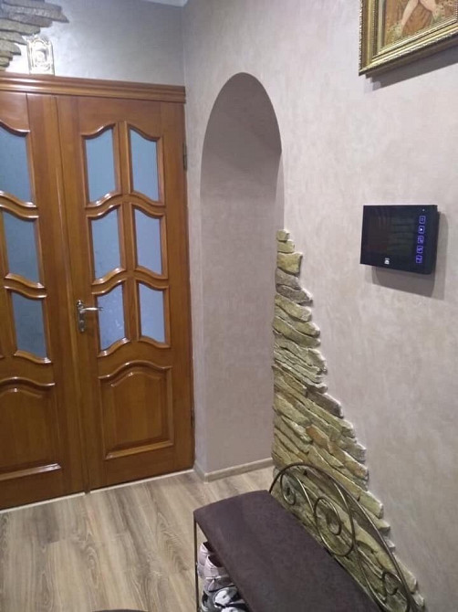 Продам 3-кімнатну квартиру з ремонтом в цегляному будинку Ровно - изображение 3