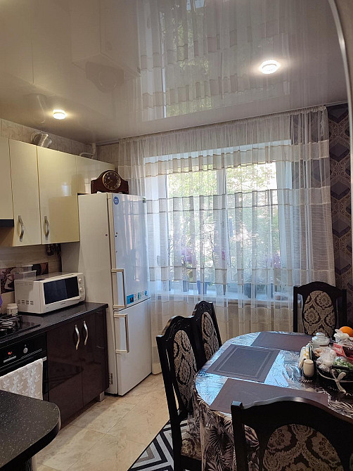 Продам 3-кімнатну квартиру з ремонтом в цегляному будинку Ровно - изображение 4