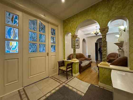 Цитадельна 6/8 Сталінка Центр Лейпцигська. Метро Печерська Кловська Київ