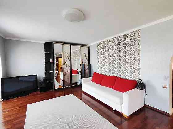 = Трикімнатна квартира в центрі Здовбиці Ровно