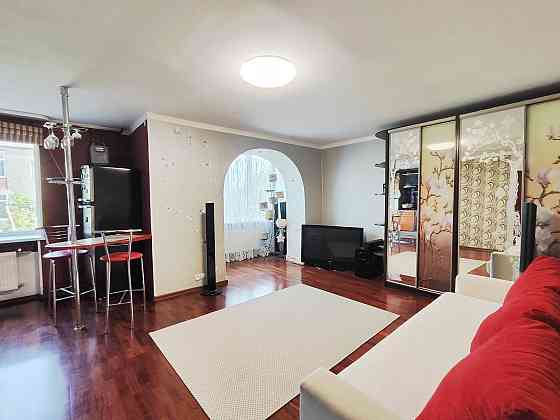 = Трикімнатна квартира в центрі Здовбиці Ровно