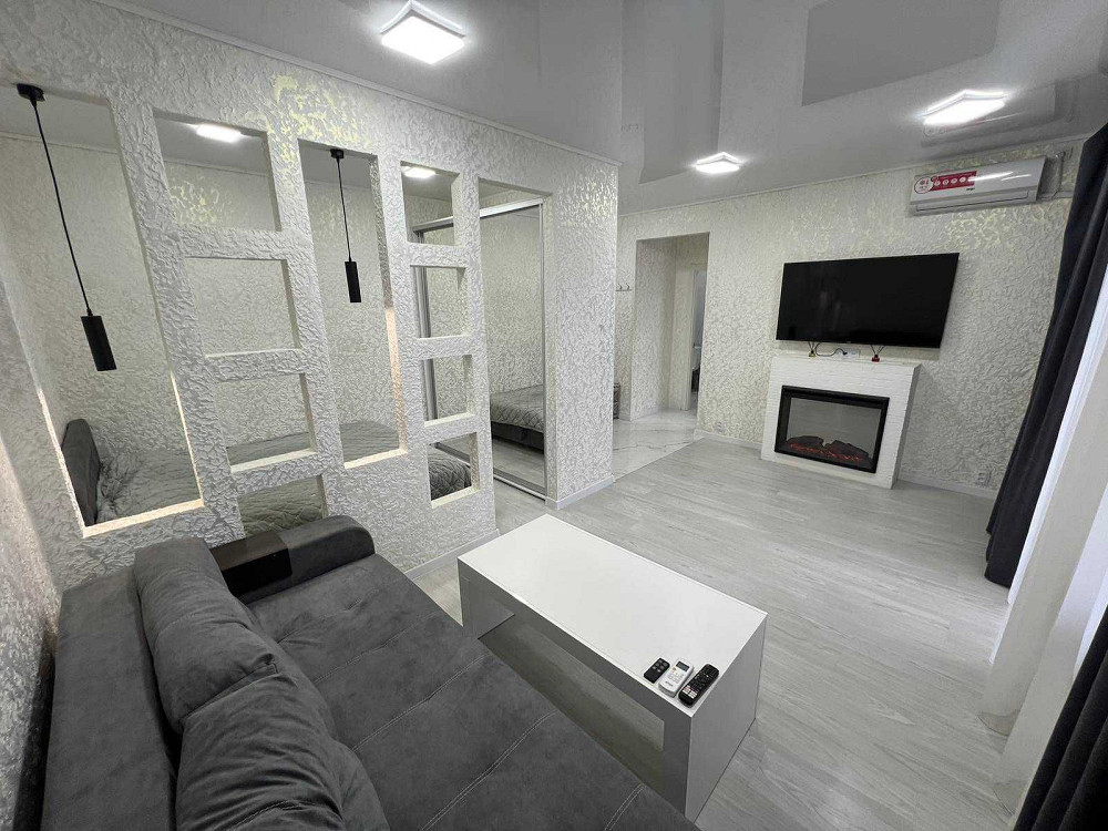 Продам шикарную евро квартиру в центре (ул Лермонтова 40) От хозяина!! Кривой Рог - изображение 1