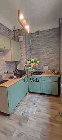 Продаж 3к простора Сталінка Будівельників 28/15 в Дніпровському районі Київ