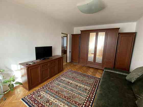 Продаж 3-кім біля метро площа Оболонська 8 метро 200 метрів оболонь Київ