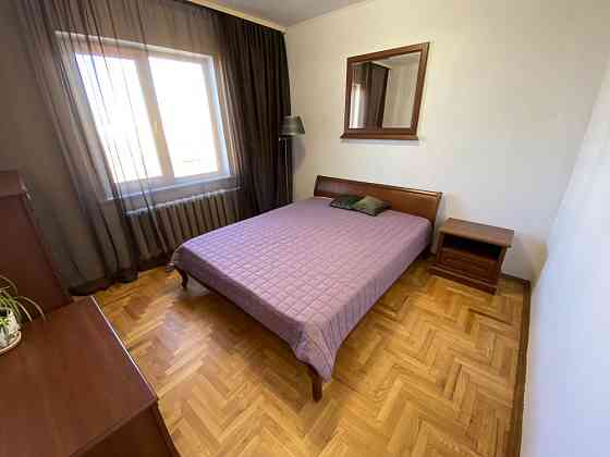 Продаж 3-кім біля метро площа Оболонська 8 метро 200 метрів оболонь Київ