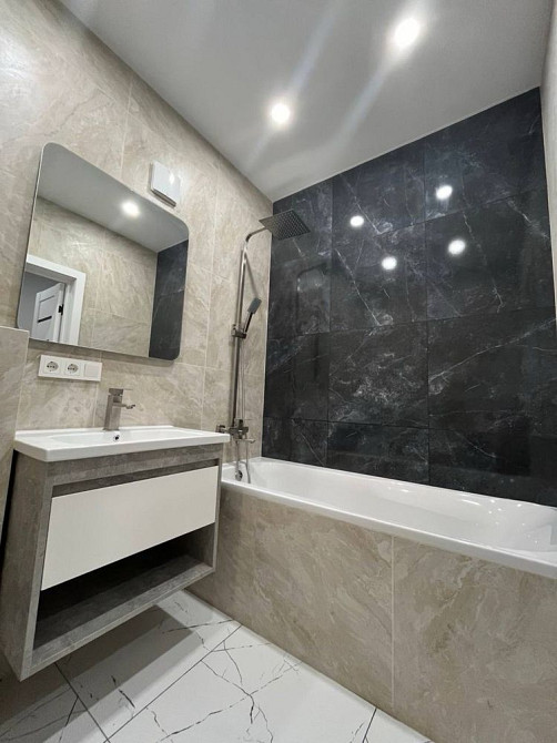 Квартира студія з ремонтом в жк Молодість Ирпень - изображение 1