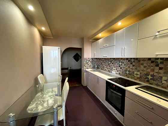 Продаж 2 кімн. квартири, 54 м2, вул. Тулузи 15, Святошинський р-н Київ