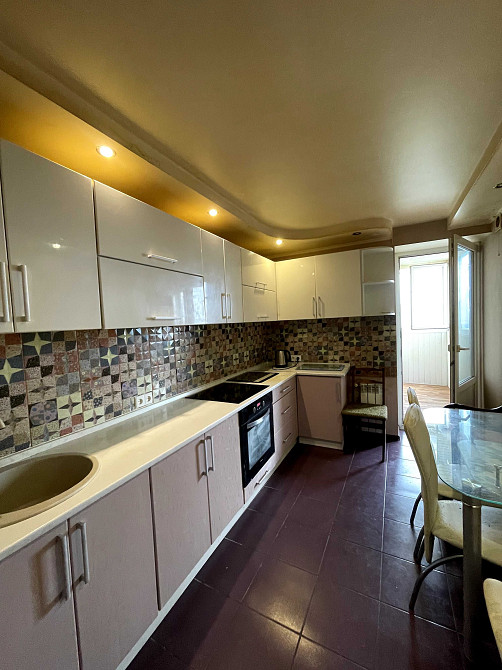 Продаж 2 кімн. квартири, 54 м2, вул. Тулузи 15, Святошинський р-н Київ - зображення 2