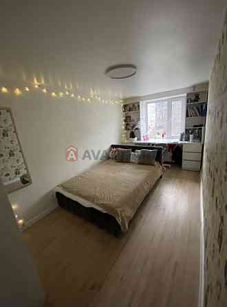 У продажу 3-х кімнатна квартира Каменское (Запорожская обл.)