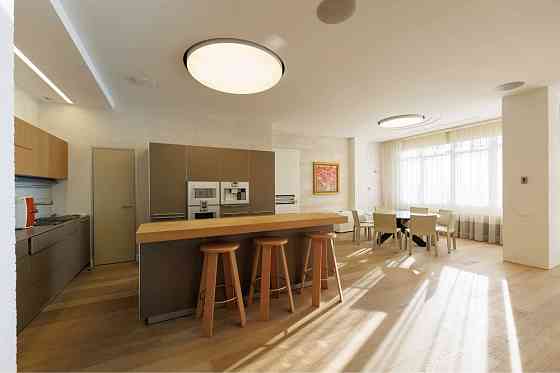 Вигідно! 3-к(208м2)з дизайнерським ремонтом на Грушевского 9а Київ