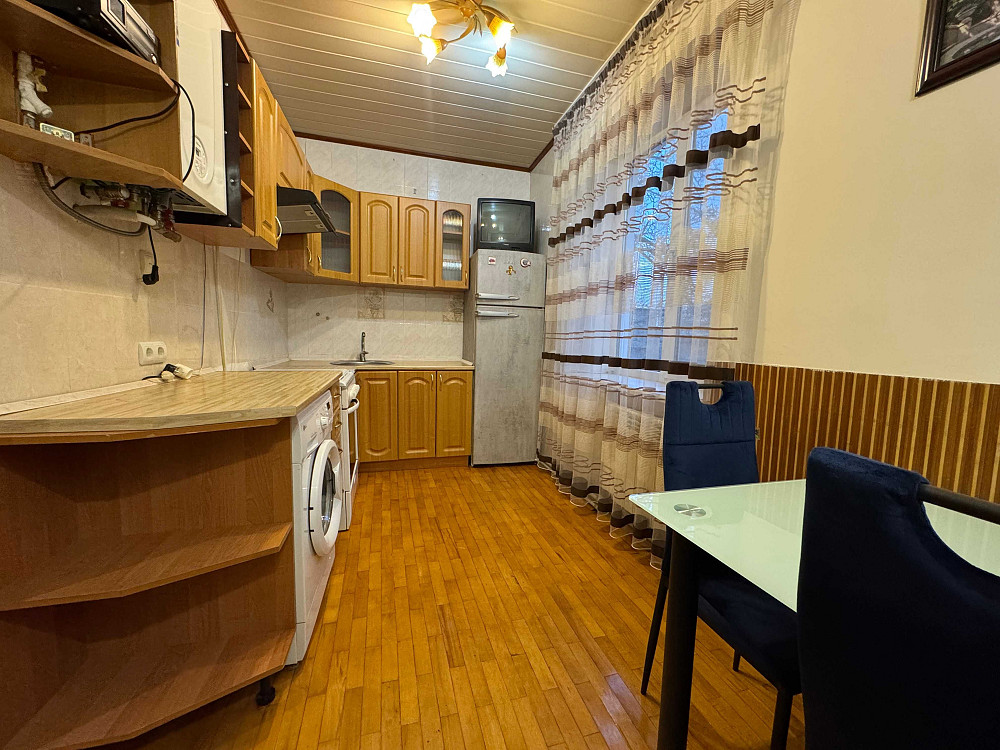 2-кімнатна квартира з великим двором біля парку Шевченка Черновцы - изображение 4