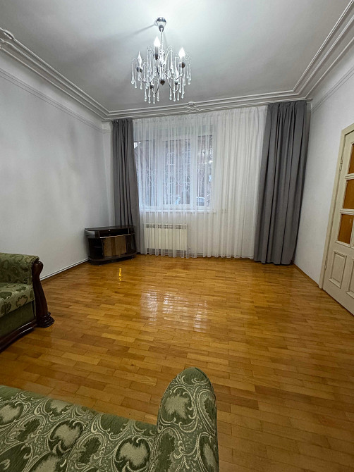 2-кімнатна квартира з великим двором біля парку Шевченка Черновцы - изображение 2