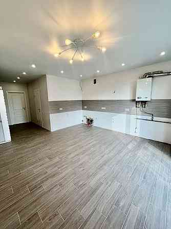 Двокімнатна квартира з ремонтом, ЖК Петрівський квартал,кухня вітальня Святопетрівське (Києво-Свят.р-н)