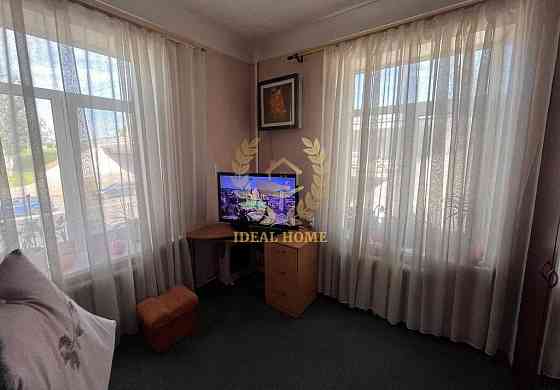 продаю 3 к квартиру вул Кирилівська Київ