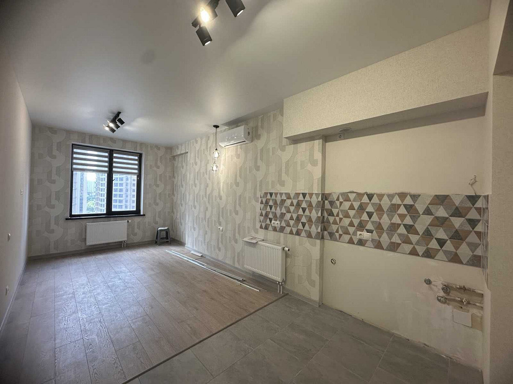 Студия с новым ремонтом в ЖК Родос. Планировка с гардеробной. Одесса - изображение 1