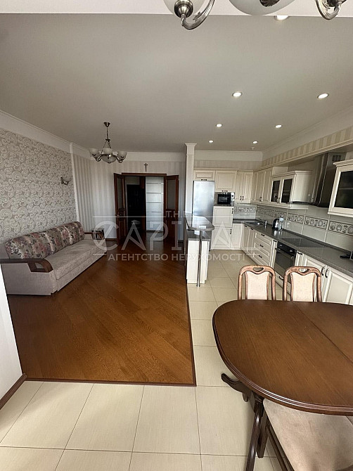 Продажа квартира 3 комнаты 105 м2 панорама на печерске Щорса 44а Центр Київ - зображення 2