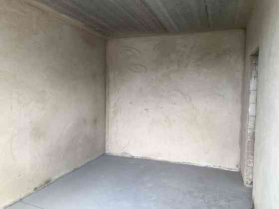 Продається 1 кімнатна квартира з чорновим наповненям в Ірпені. Є ліфт. Ирпень