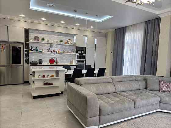 Продам 2-х комнатную квартиру с ремонтом в новом ЖК у моря Odesa