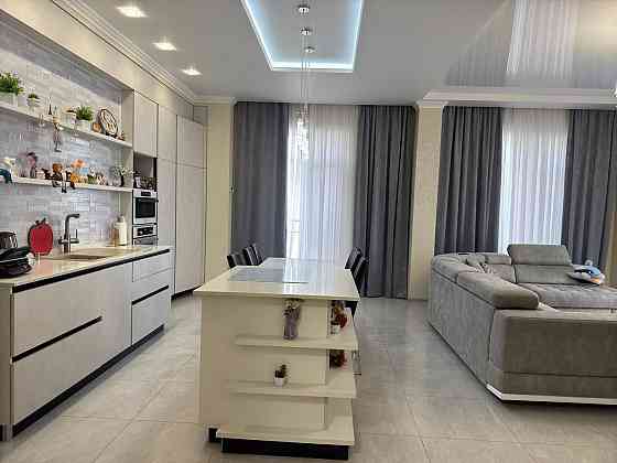 Продам 2-х комнатную квартиру с ремонтом в новом ЖК у моря Odesa