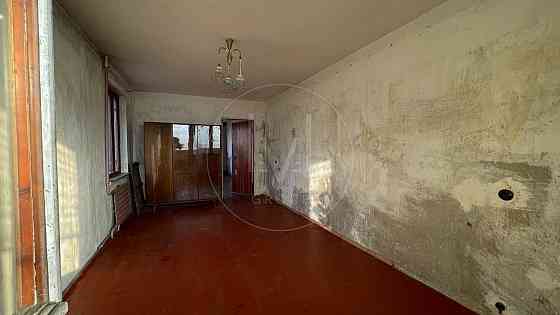 Трикімнатна квартира на Дніпровській набережній Київ