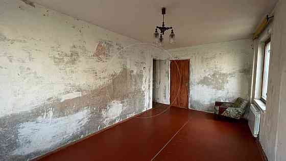 Трикімнатна квартира на Дніпровській набережній Київ