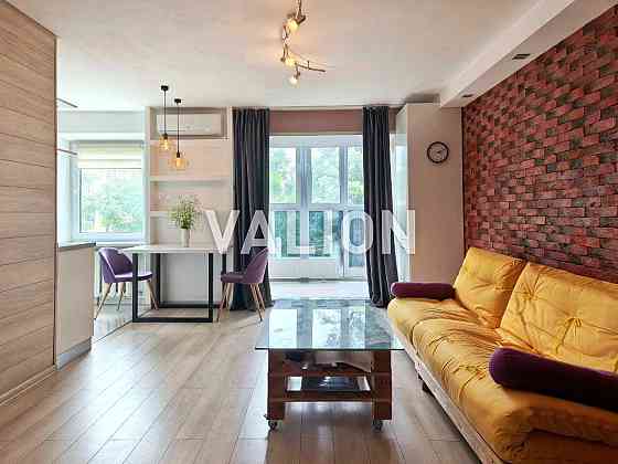 Продаж без % 2к квартири біля  м. Дорогожичи, вул Грекова,12 Київ